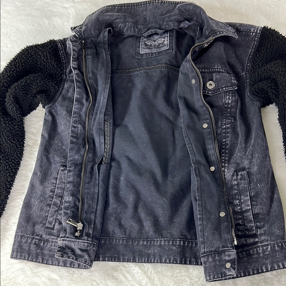 LEVIS Denim Sherpa Trucker Jacket Women SM Black Acid Wash Cotton Zip Up‎ Snap - Picture 6 of 17